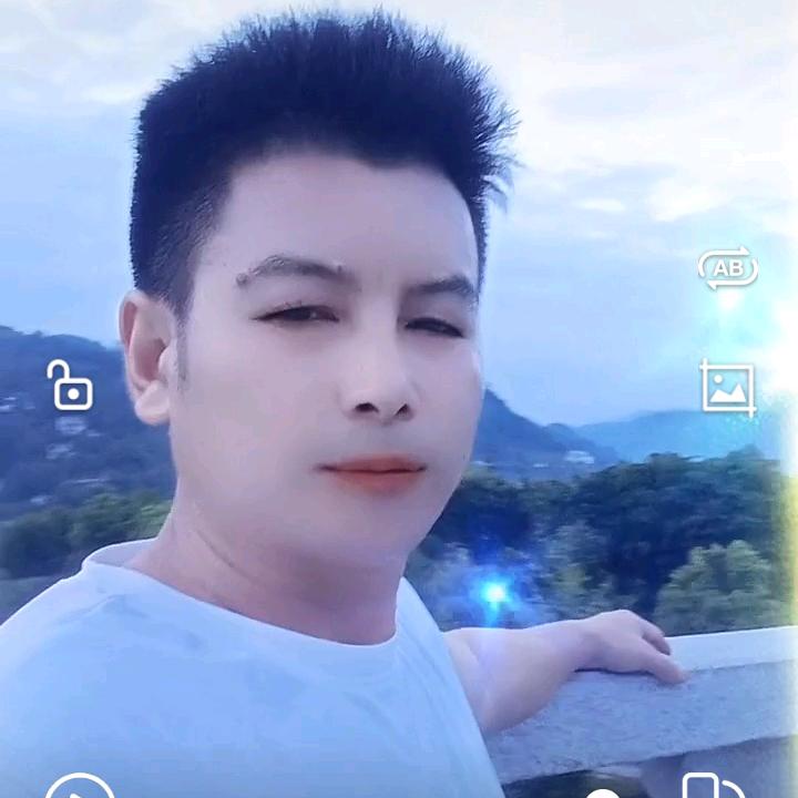 你若一直在，我会一直爱。