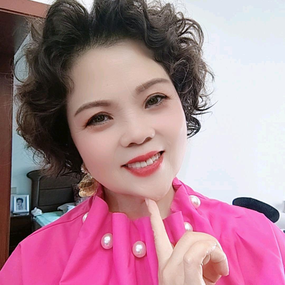 英子