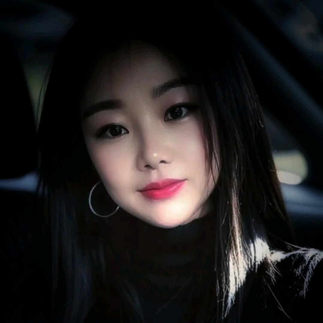 英子