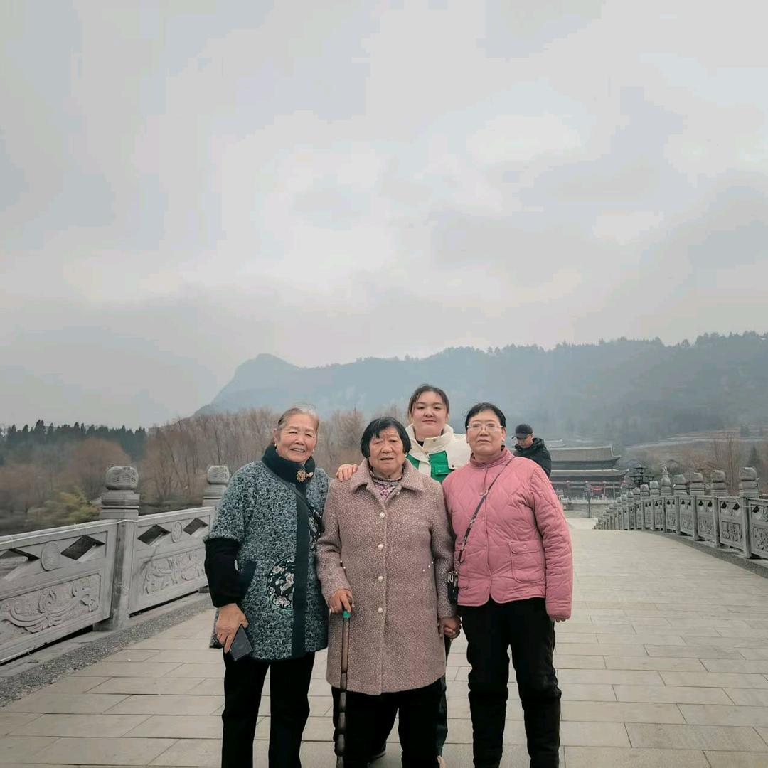 好好上班，努力挣钱