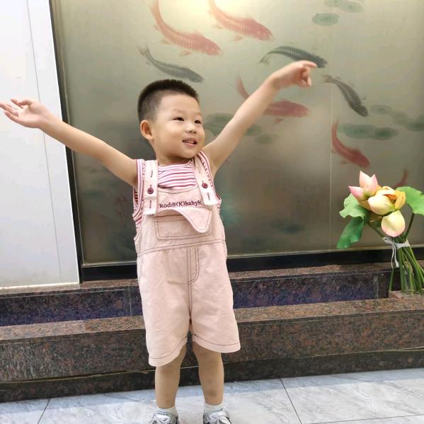 翌铭