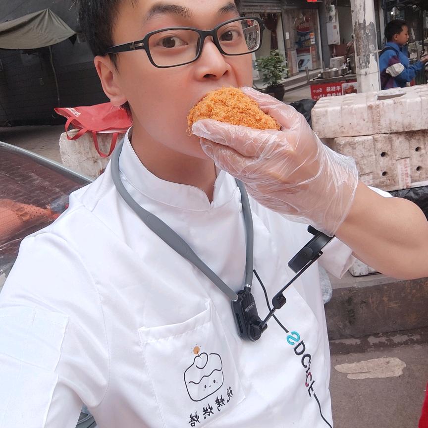 阿晋桂花摆地摊