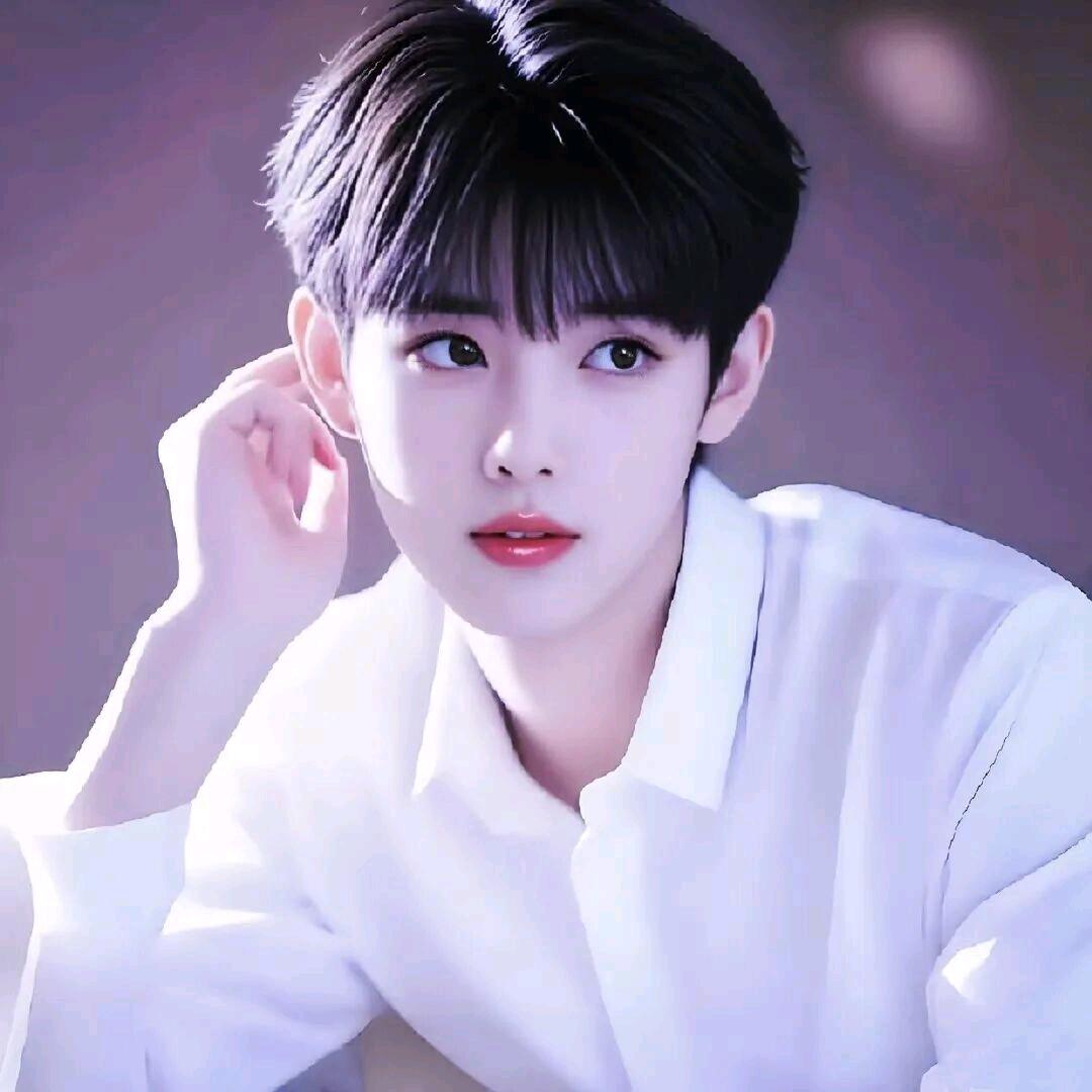 云M8888小许从此不再封心所爱只做寡人