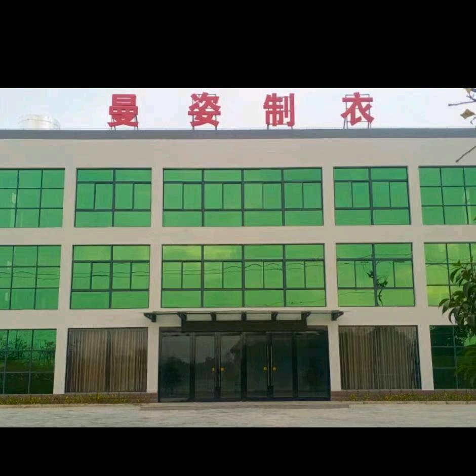 滨海 曼姿制衣 大衣工厂