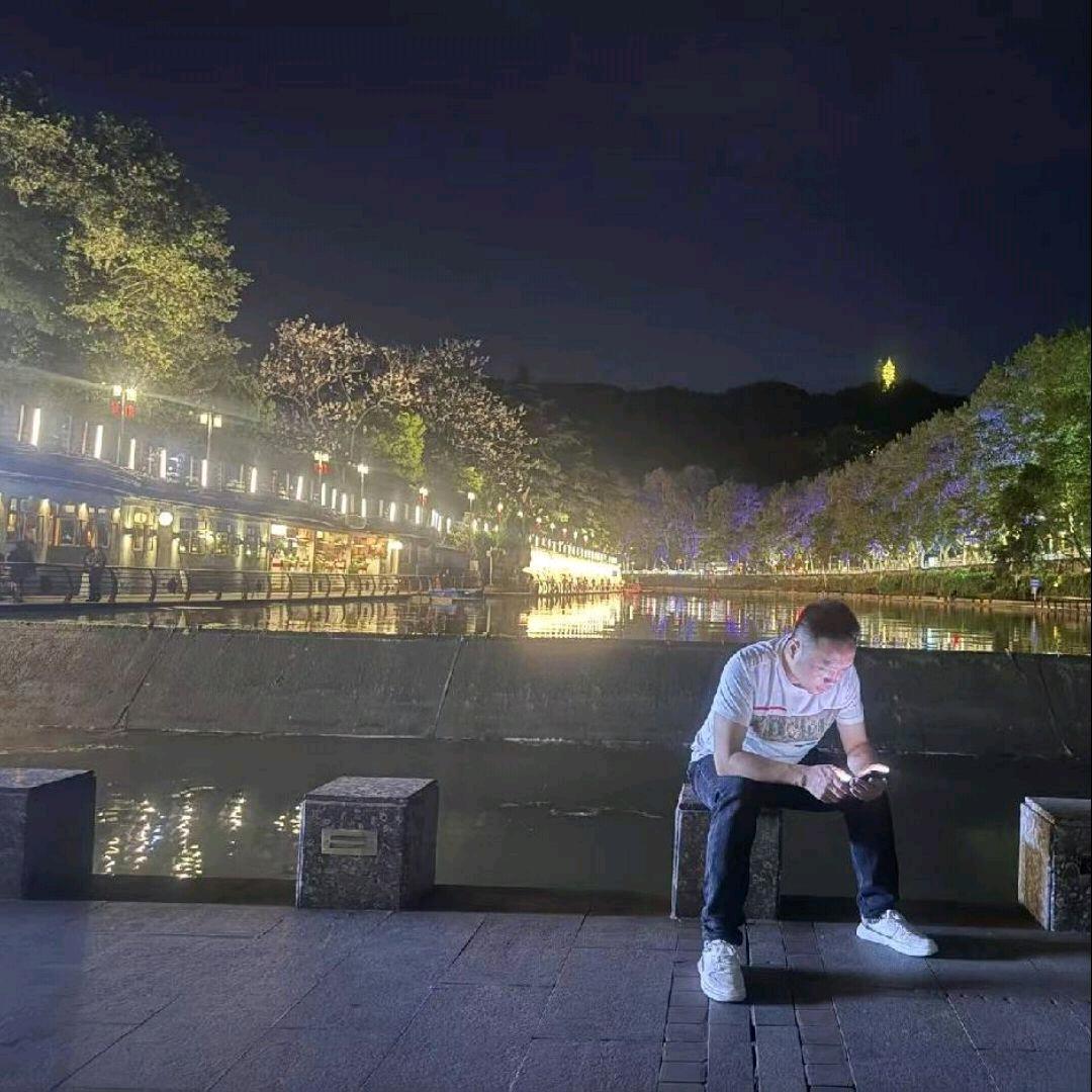 🚬᭄ℯ⃝山川踏星河