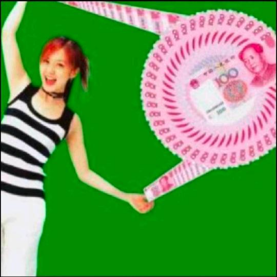 💋哥很拽却温柔7758521🍼