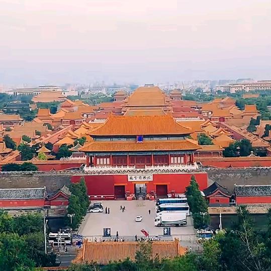 青春明媚