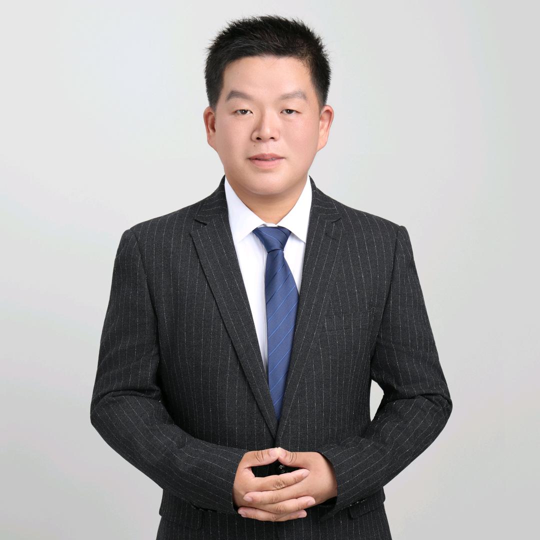 影视演员张成龙