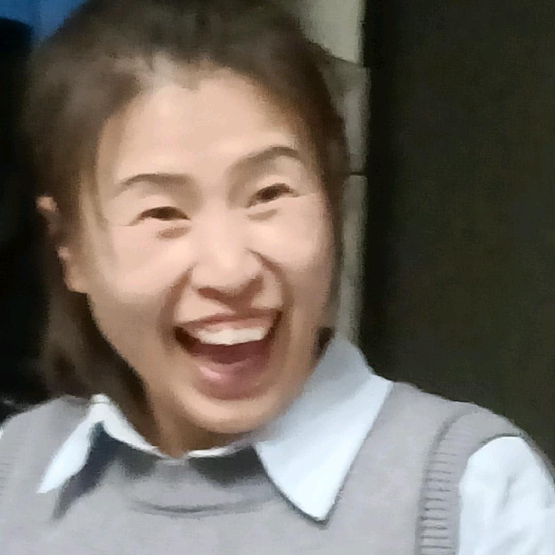 王小倩的大白兔奶牙