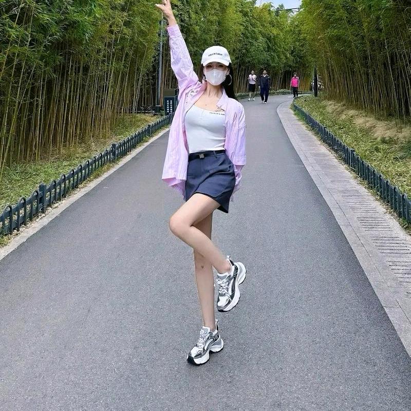 快乐的小女孩🌹🌹🌹🌹🌹