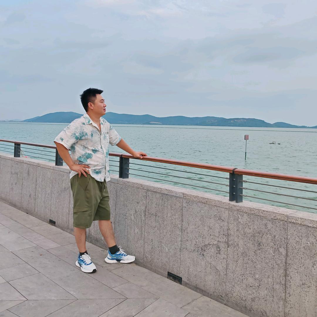 新能源光伏华子