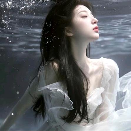 ❀.沐沐 （吃不饱)