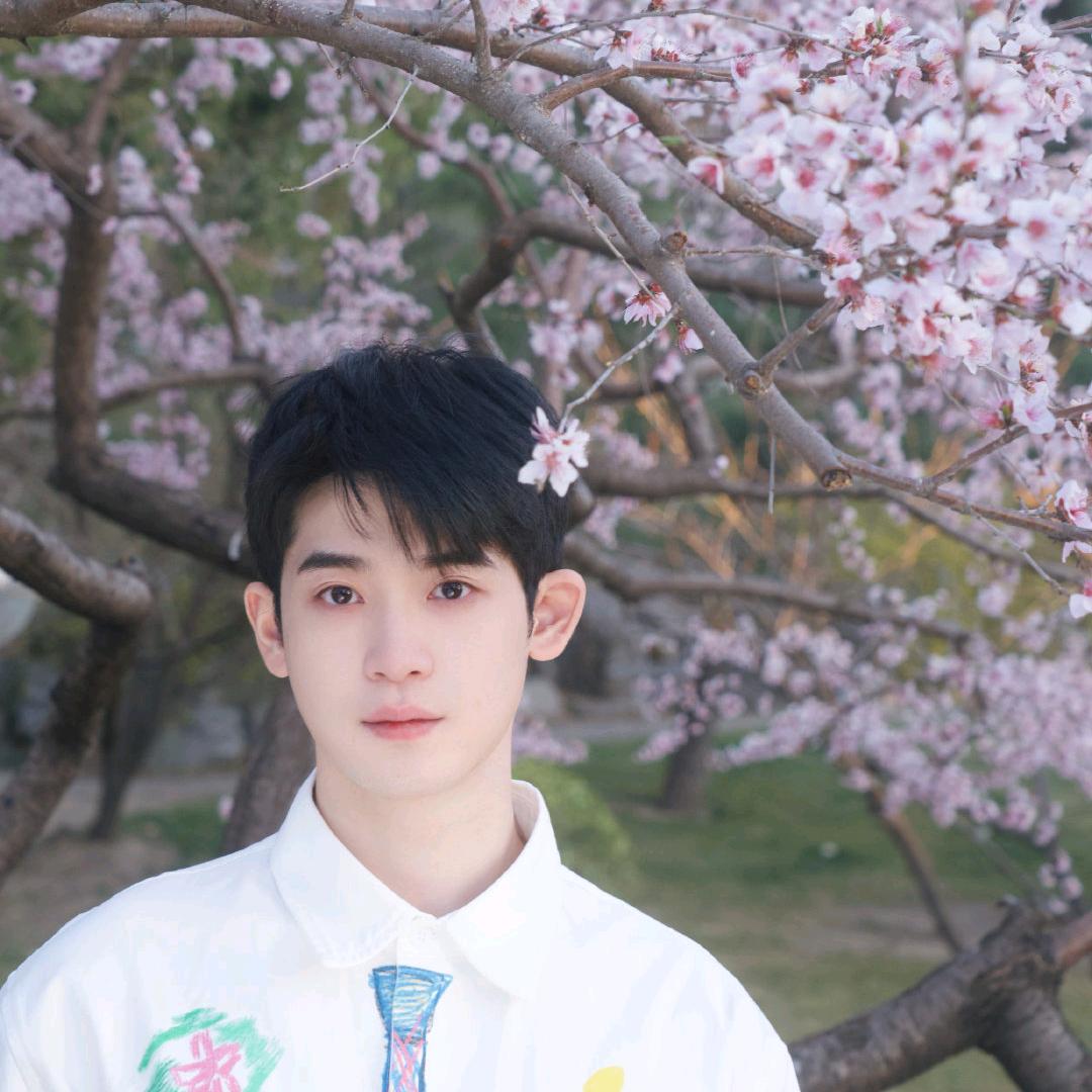 爱睡觉的加菲猫（演员子扬唯粉）