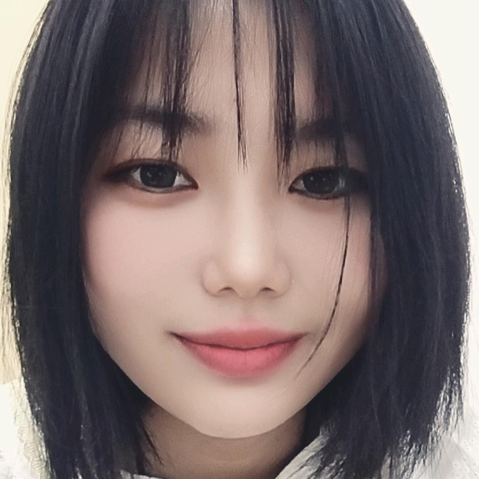 莉莉吖