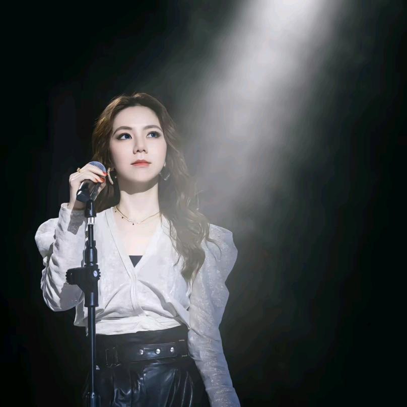 ༺陈天睡大觉༻