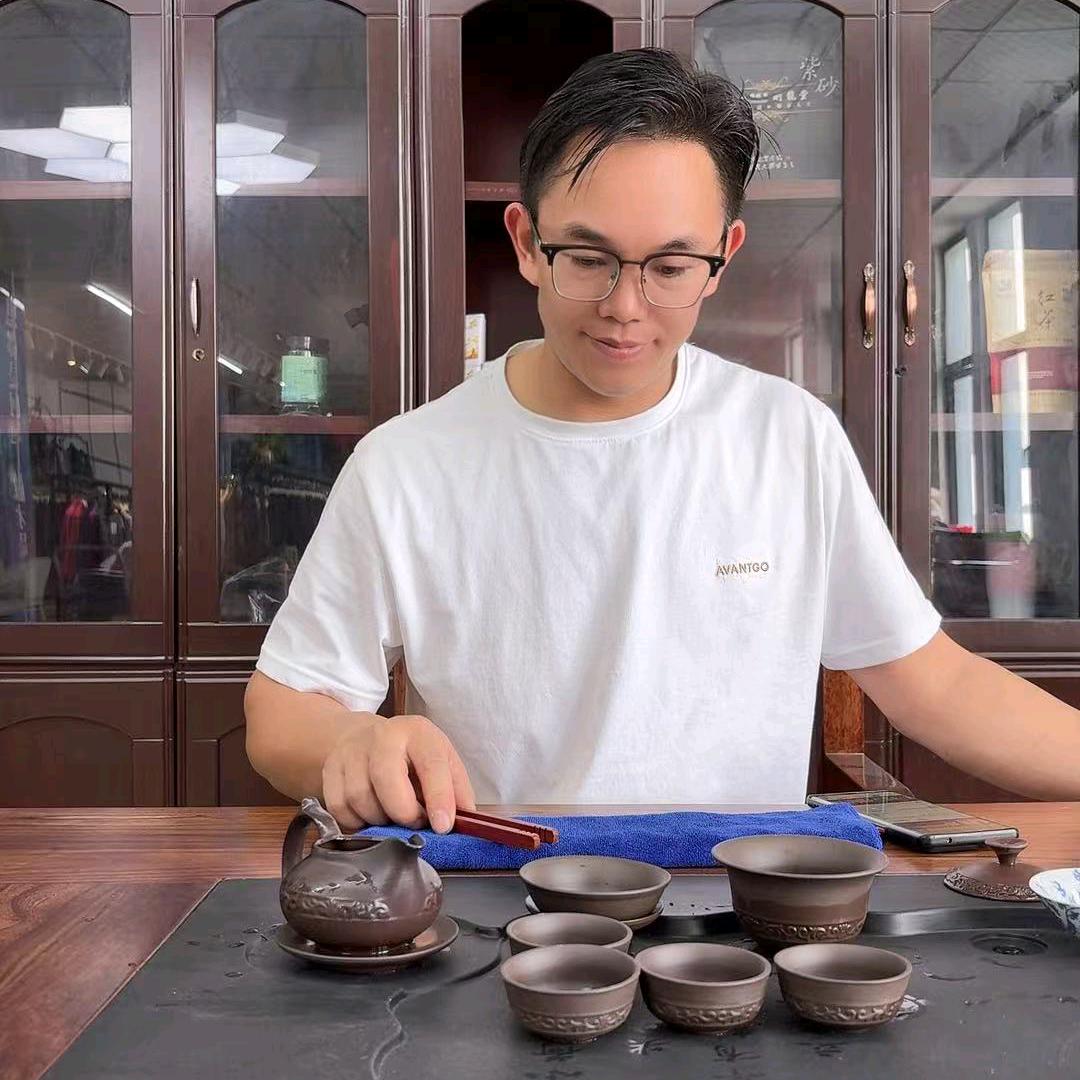 昆明服装尾货批发回收