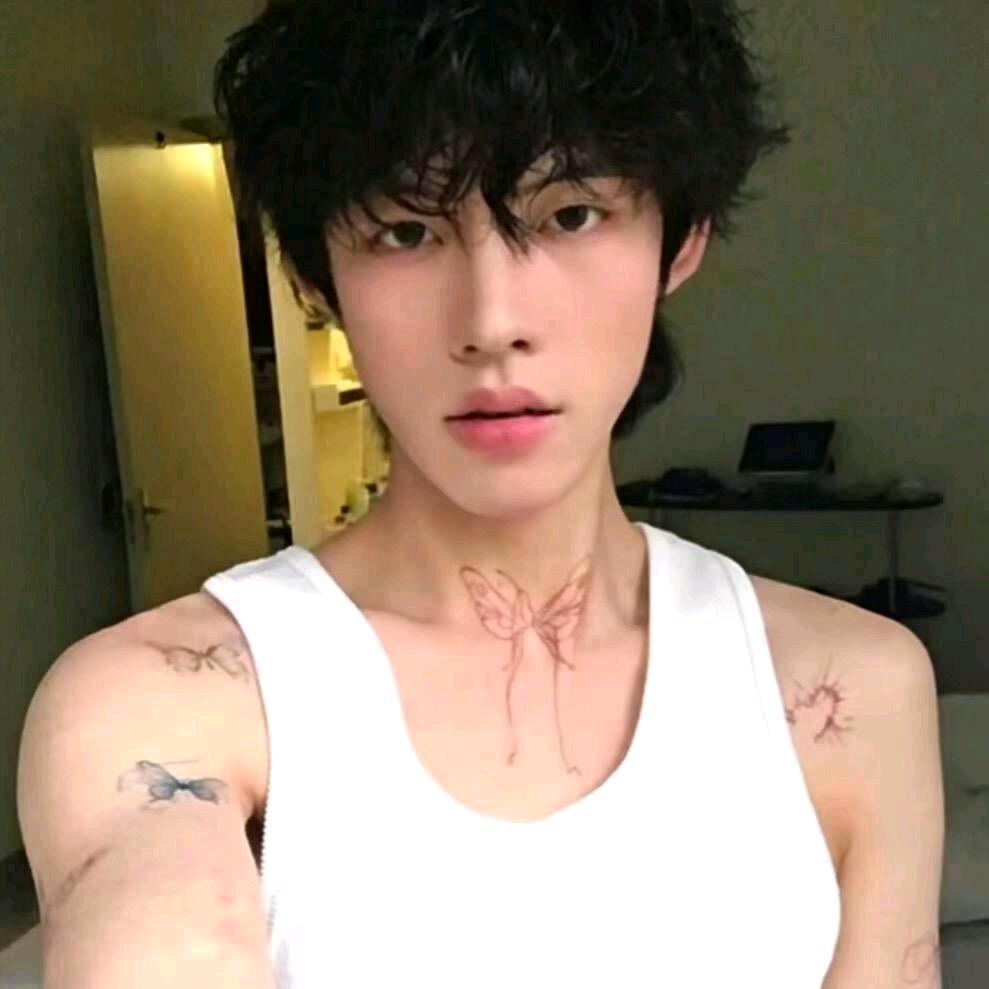 翎谷清