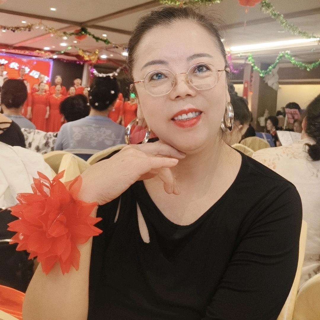 🍁华姐🍁