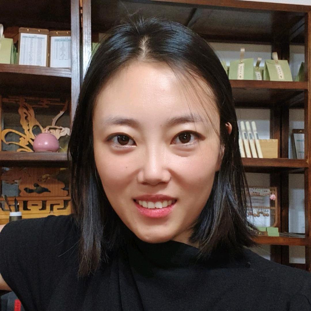她说