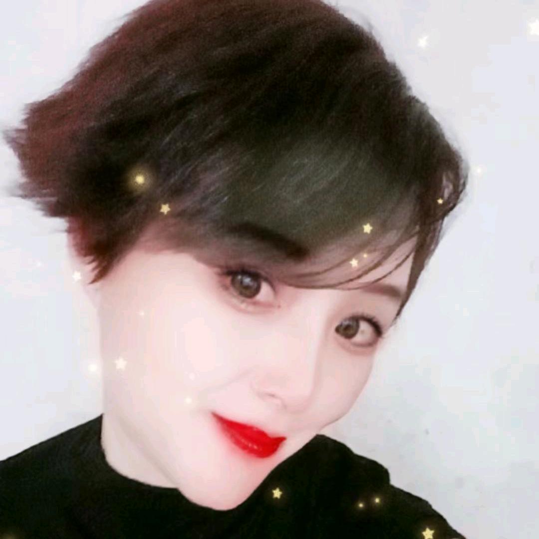 白衣女子