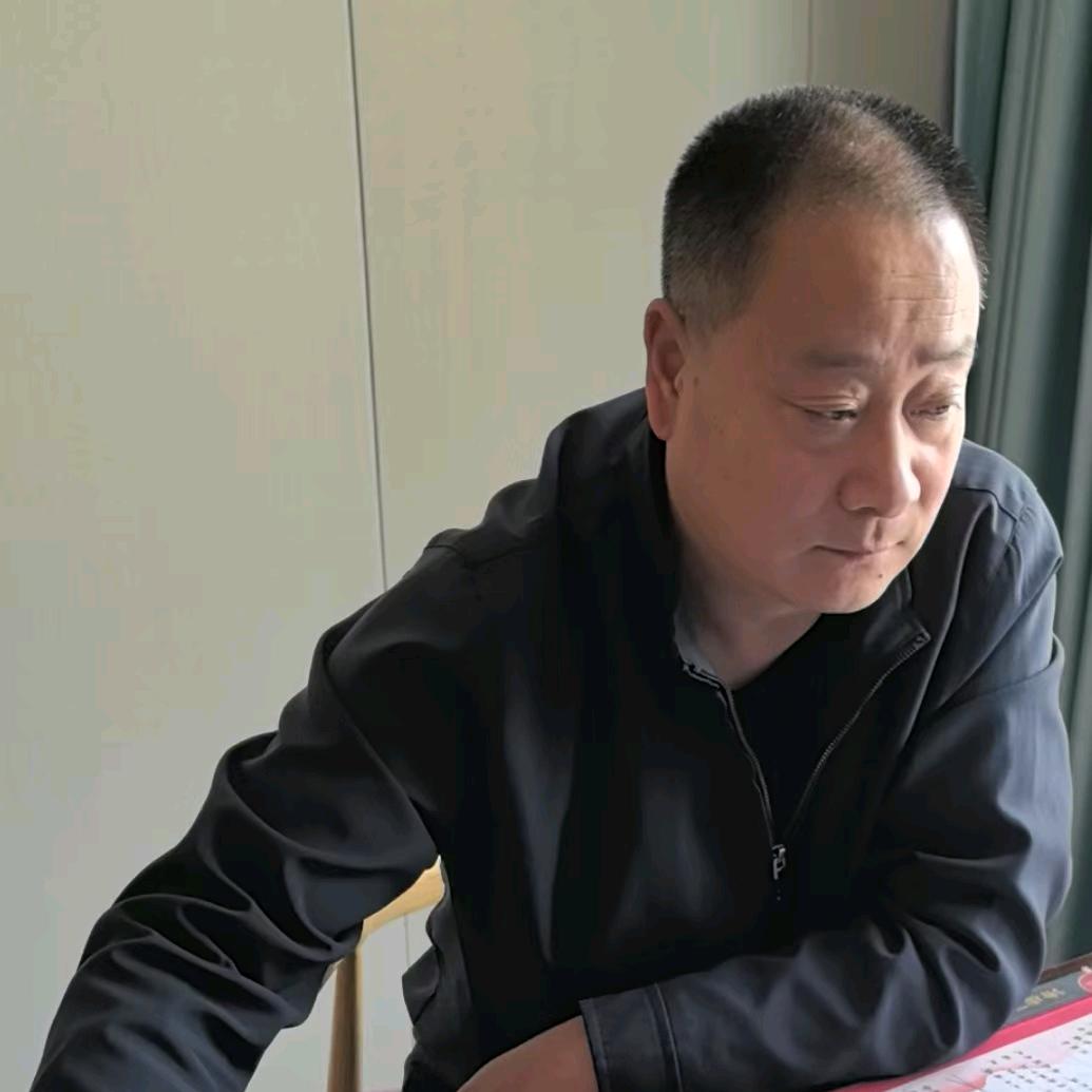 90后中式门店店长