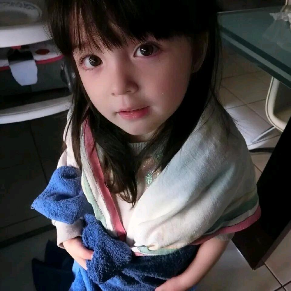 超级无敌噼里啪啦宇宙第一帅妍少～