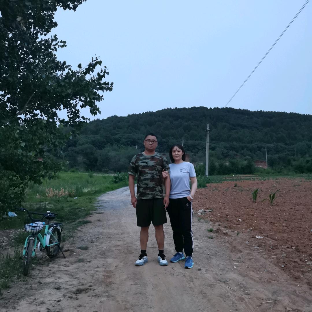 胖哥们