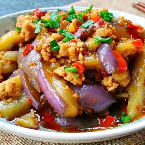 大锅牛肉米线♚小炒盖饭