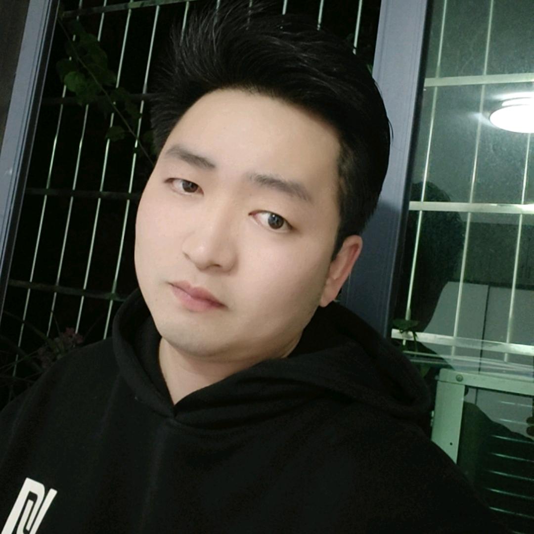 ឩ໊၀ឩ໊ᰁ᭄夜伴ઈོ࿐星辰:: ឩ