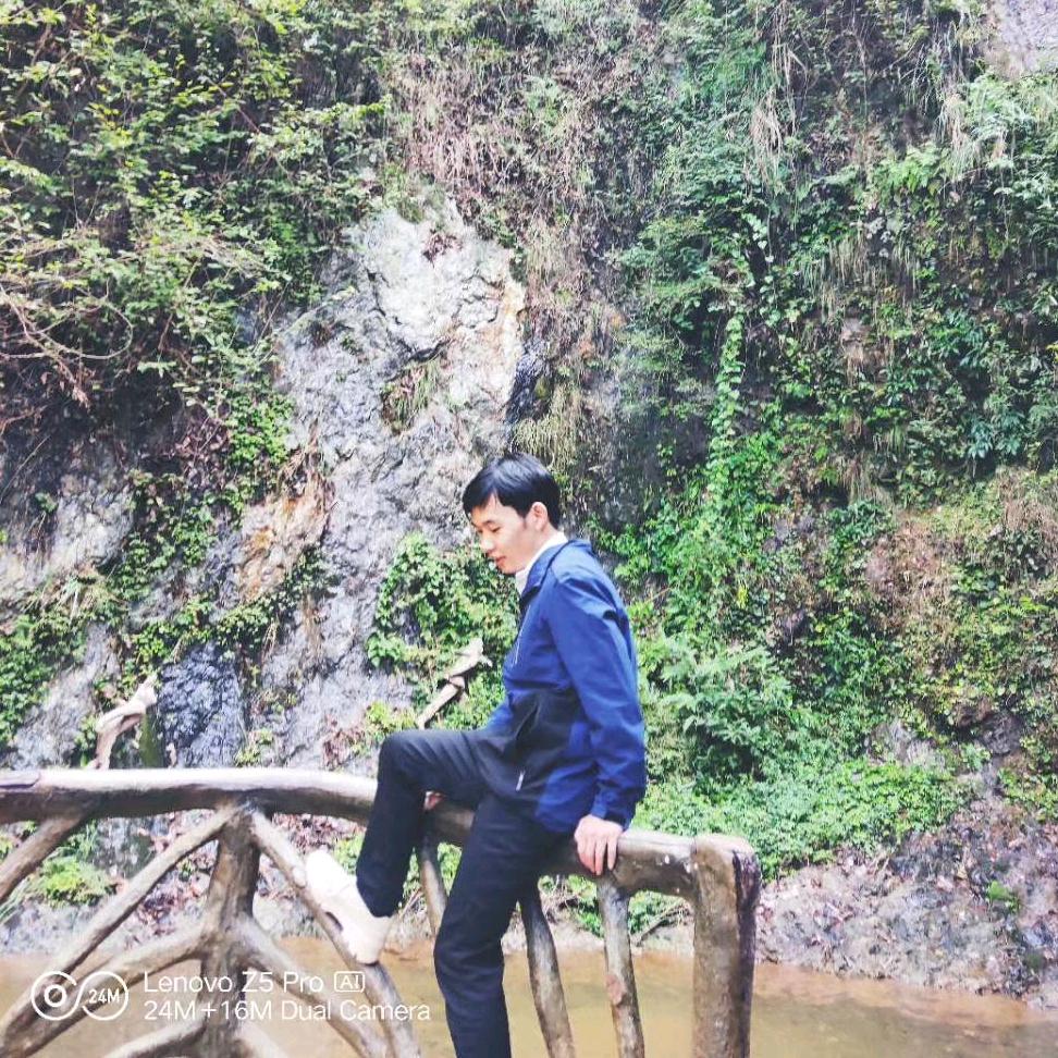 延陵.璞显