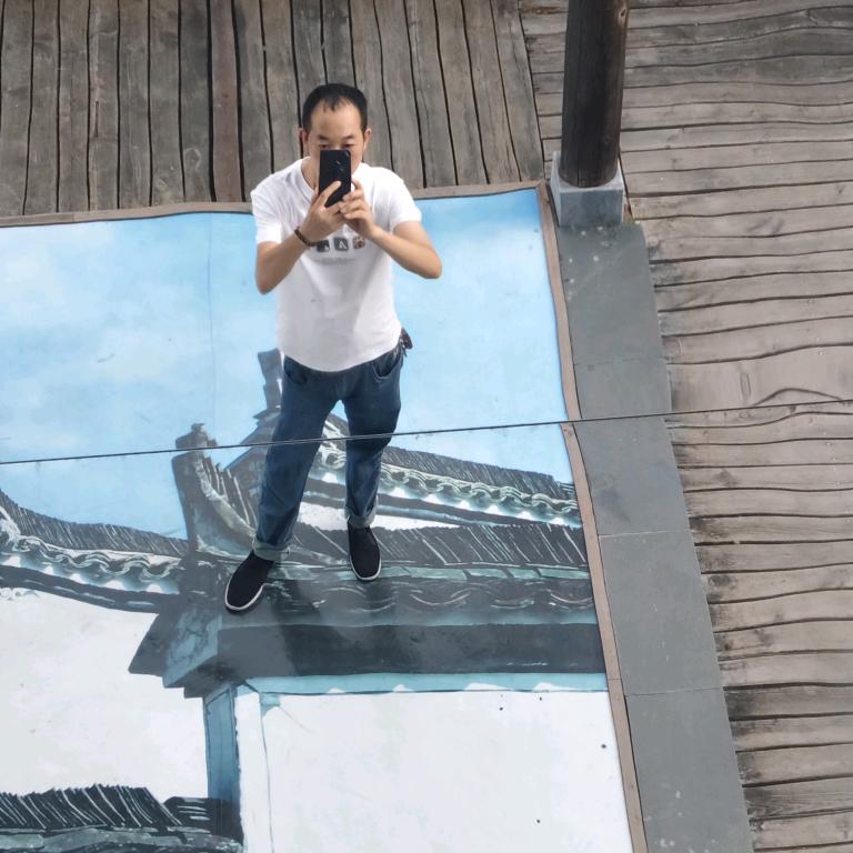 红萍箱包