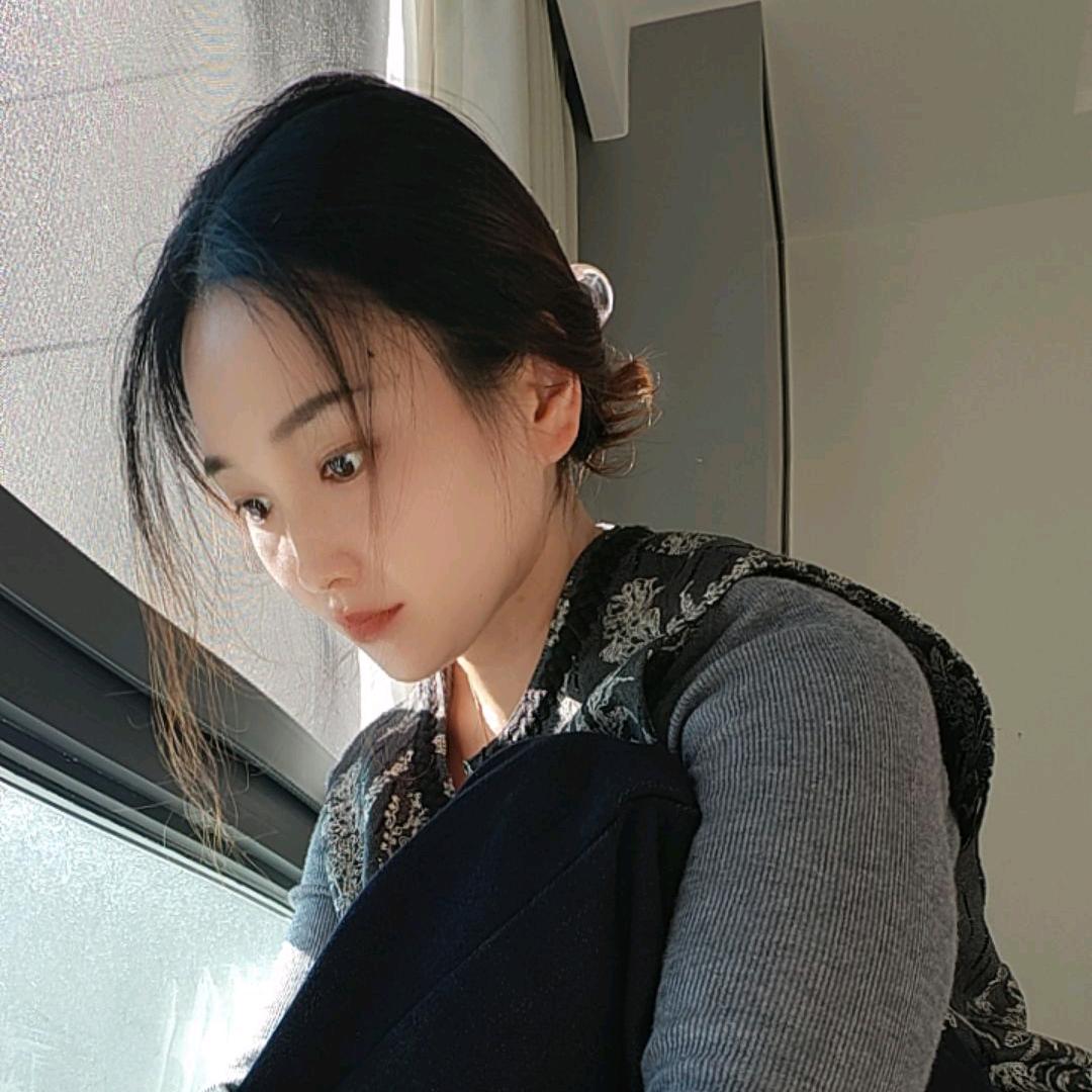 很袜噻～久久
