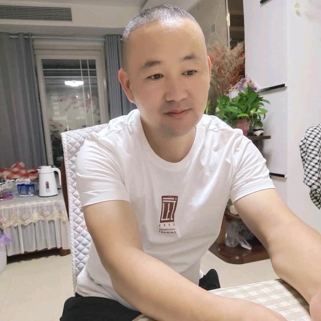 星空下的拥抱 💖💖💖💖
