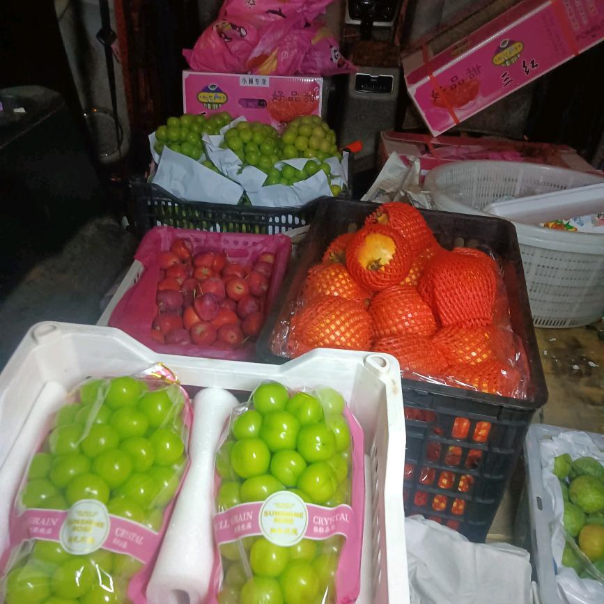 春红，男，单身