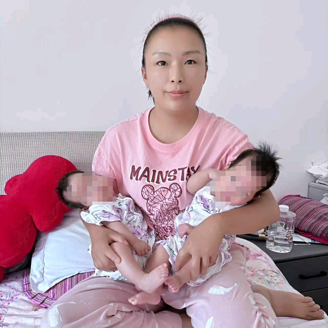 巧巧90后月嫂