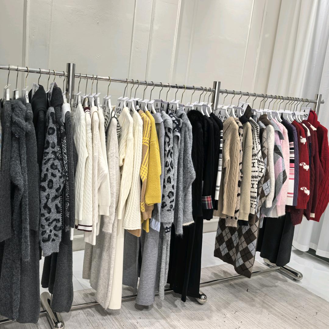 CK品牌折扣女装店