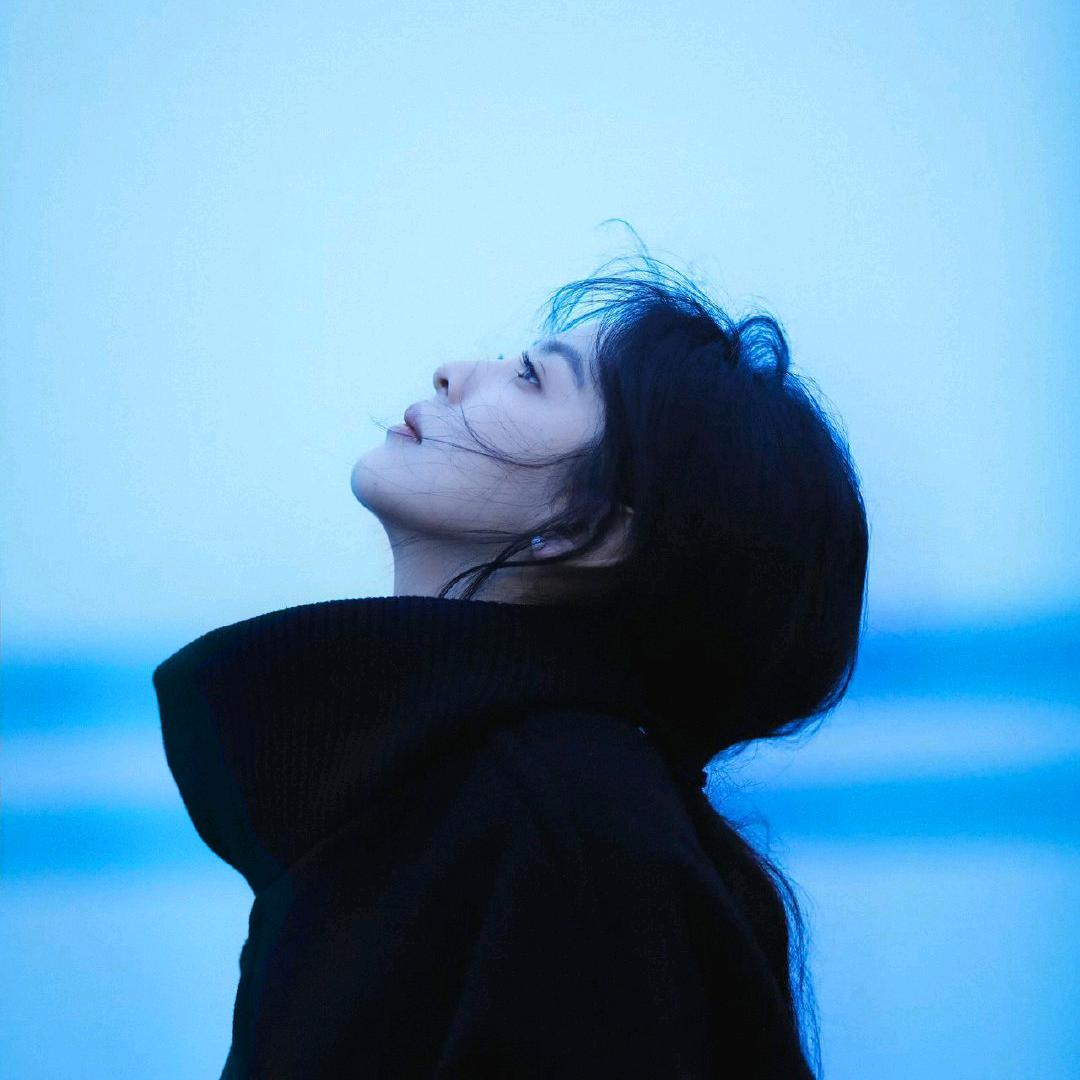 六月