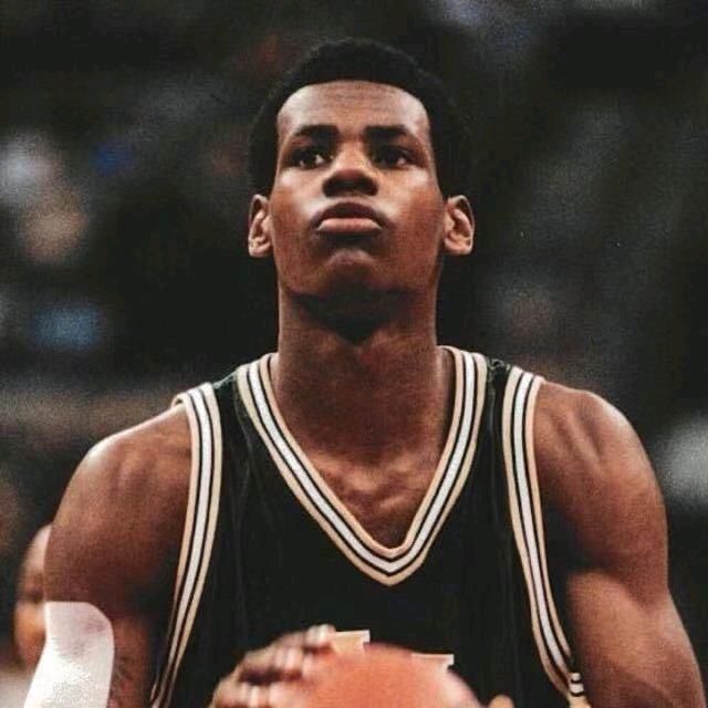 六 步 郎 松 雨 🌧️