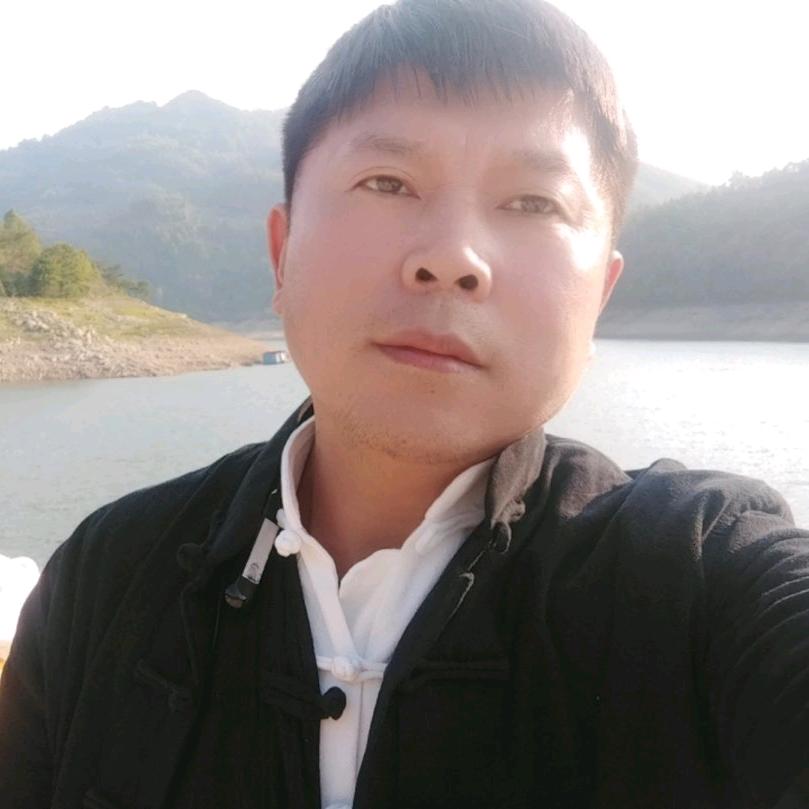 青山艺人