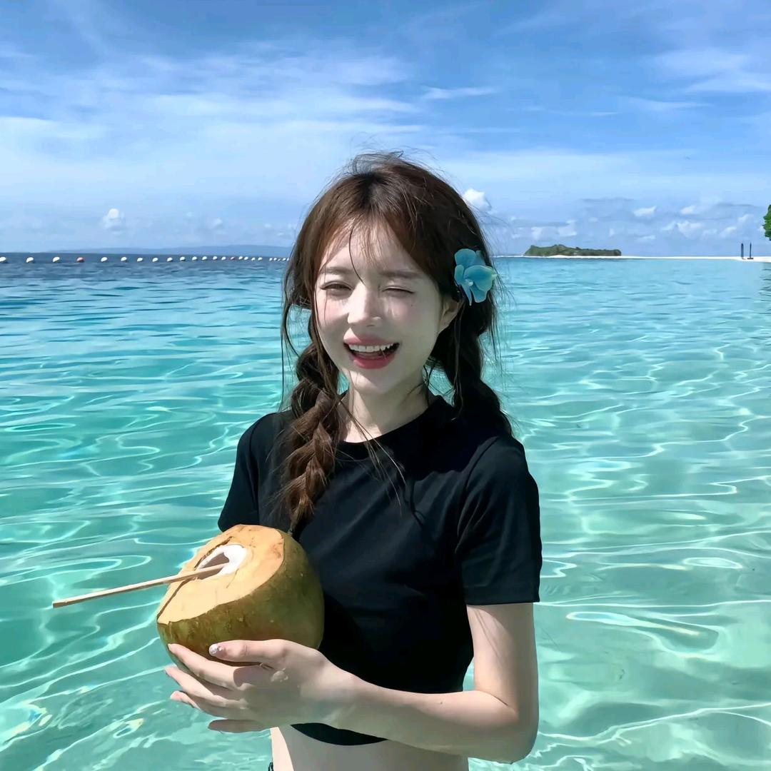 阿瑶.