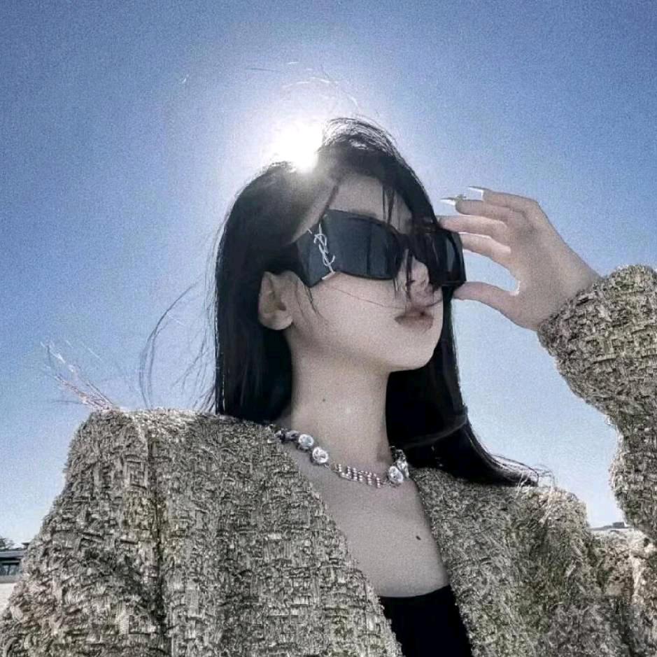 月光般柔美的沈棠溪头像
