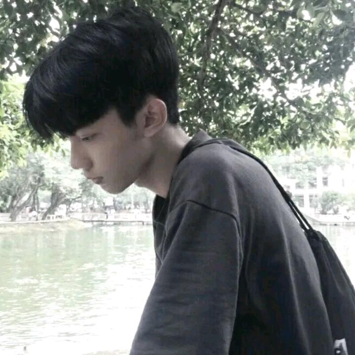 右耳