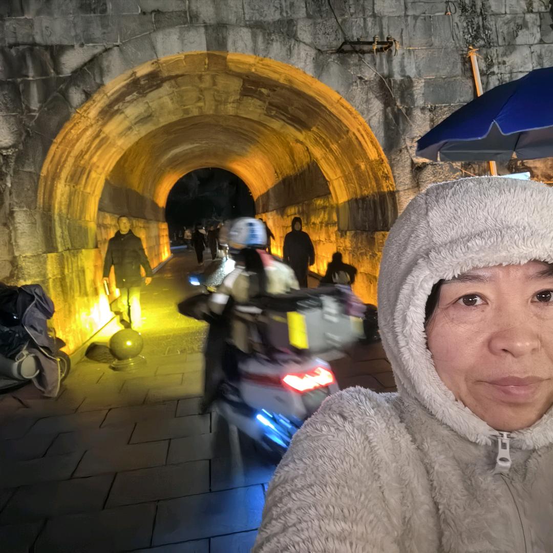 邱莲