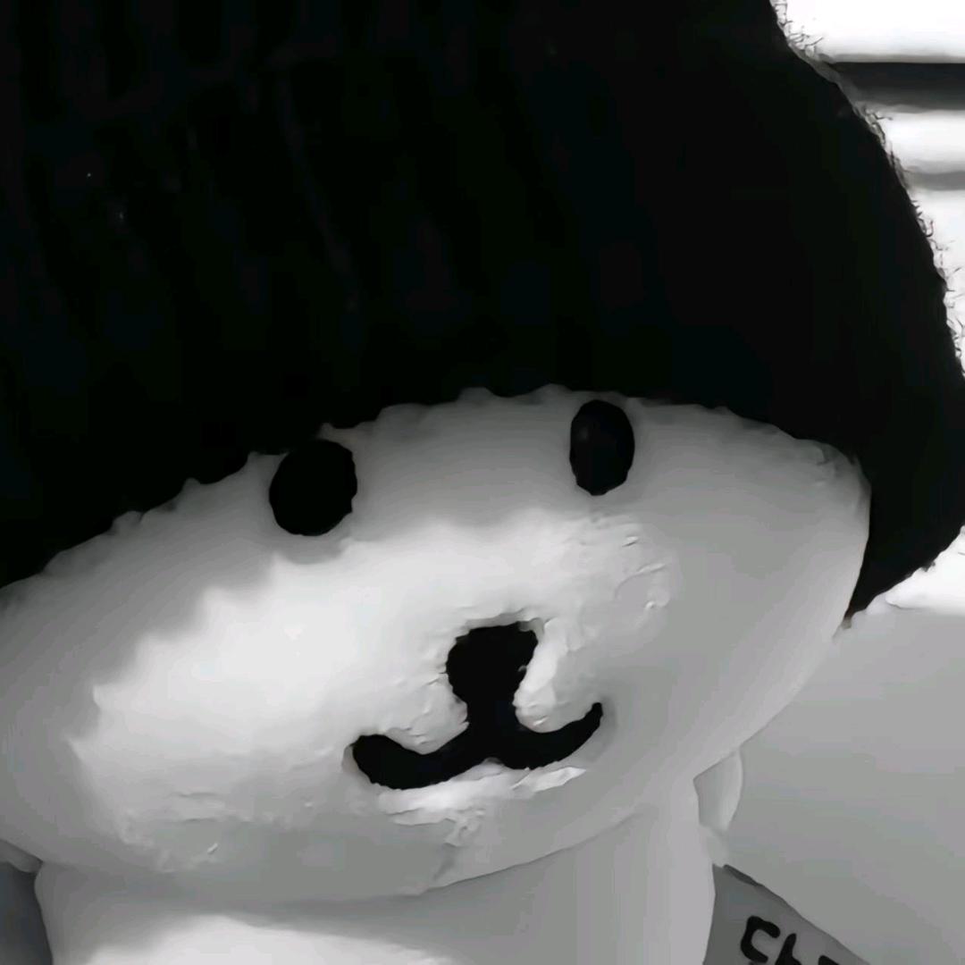 🤖