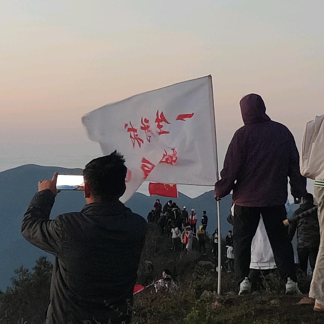唧唧爆