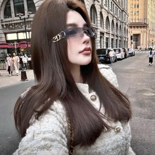 黄加蓝lora-穿搭分享