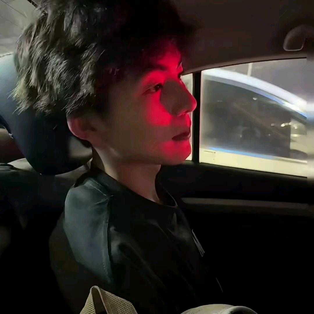 钢铁李相赫