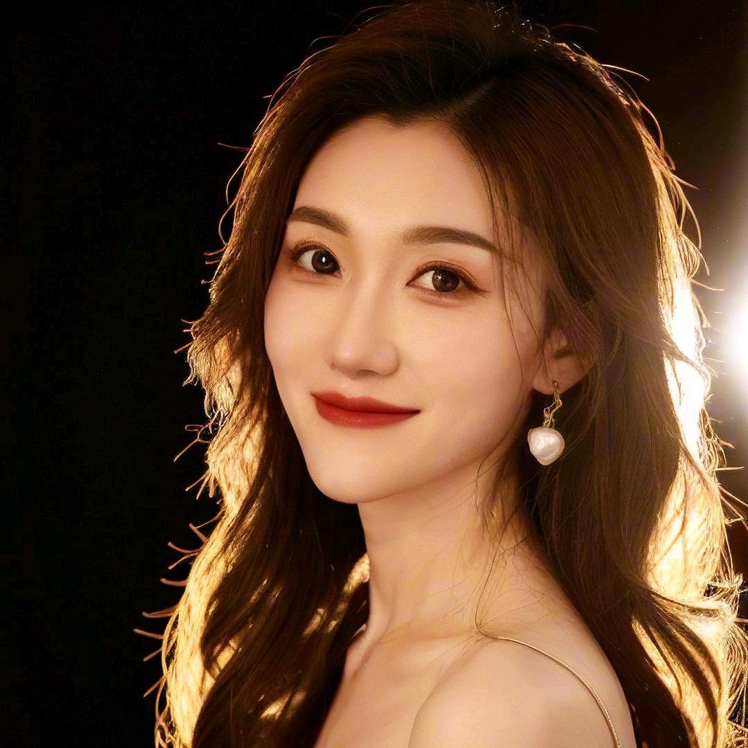化妆造型师 💋琼儿