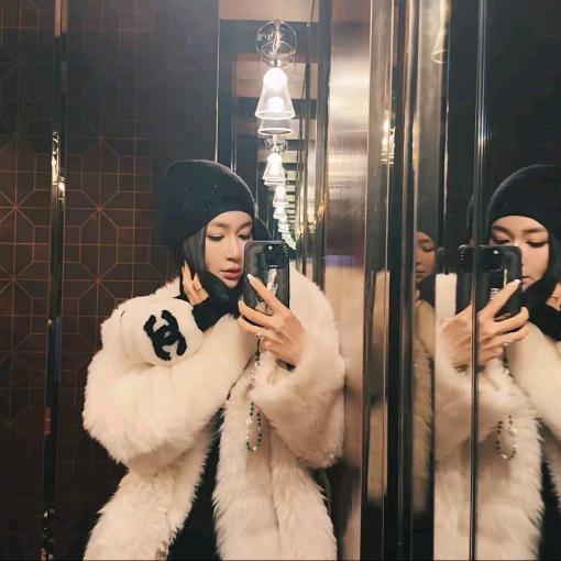 马油叶儿-时尚穿搭