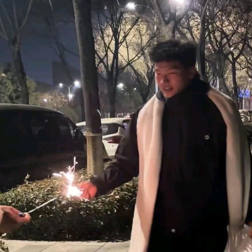 凯哥玩车郭旭飞